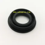 OEM Genuine LR004650 Cylinder Head Cover Retainer for Defender 2.4  LR019663 - Image 3
