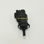 Original OEM LR032956 Brake Light Switch for Defender - Image 4